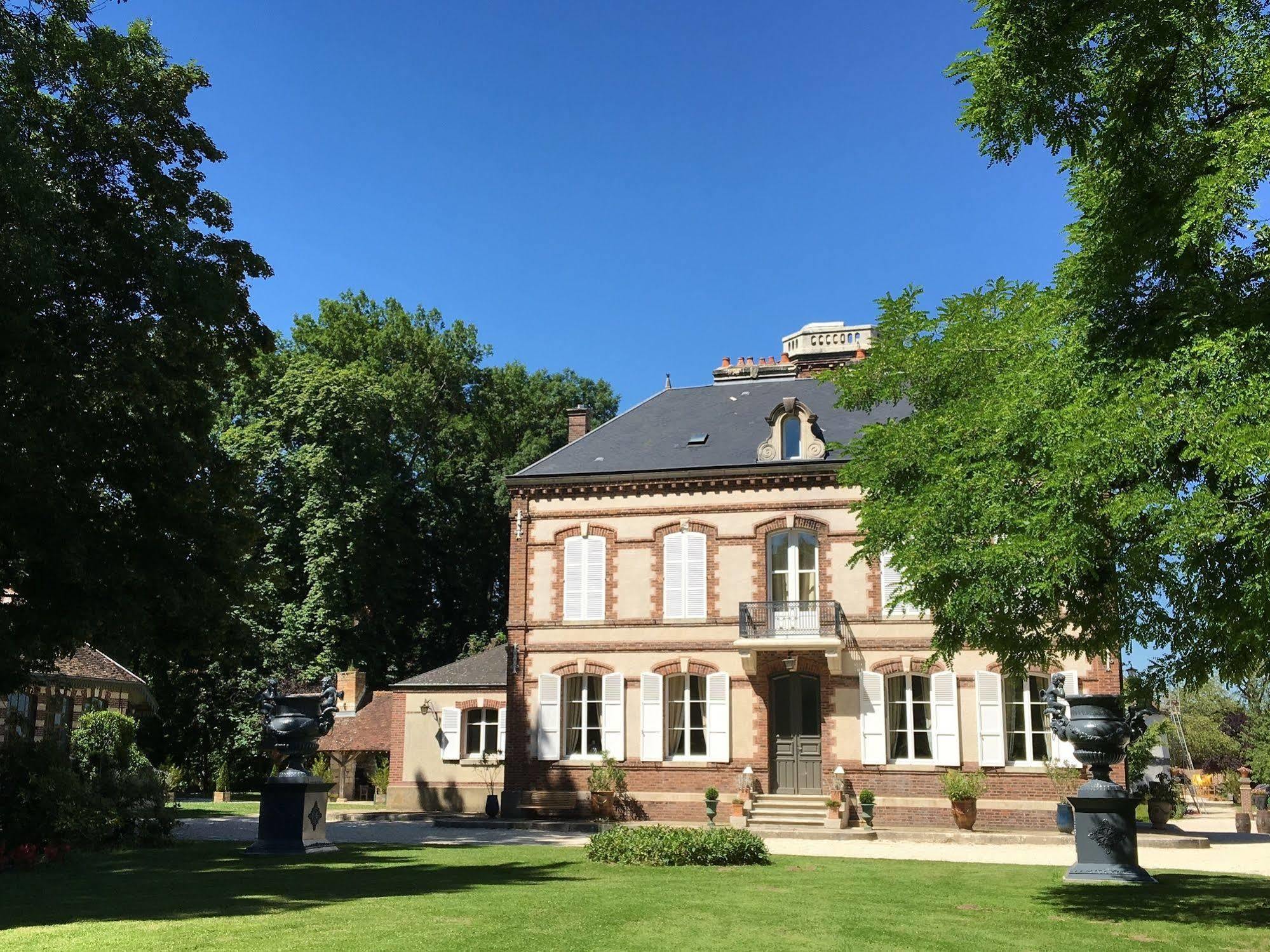 Chateau De Montabert Montaulin Kültér fotó